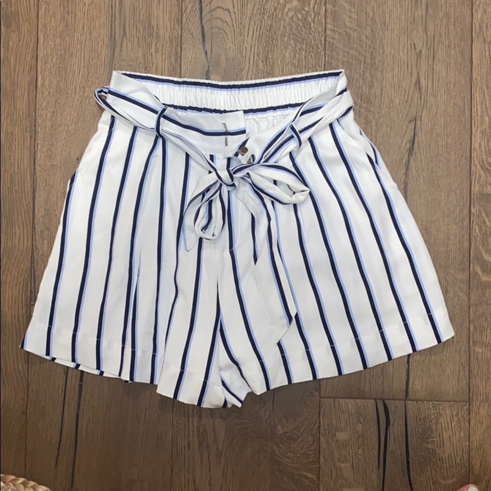 BB Dakota striped shorts